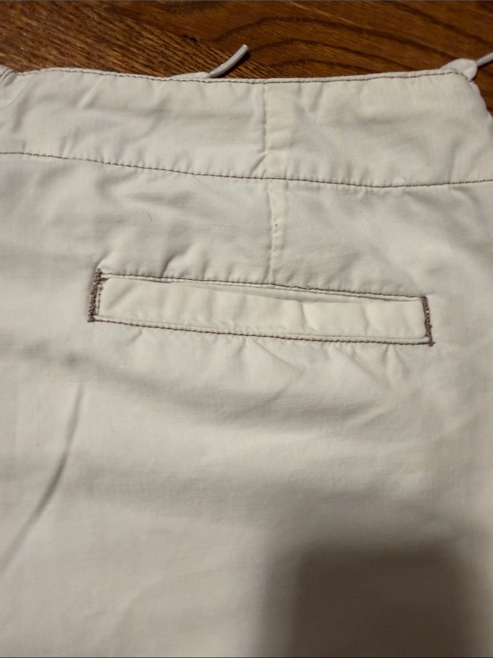 Athleta crop white pants - size medium - Picture 6 of 6
